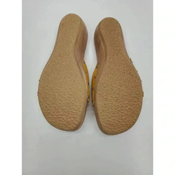 Glacee Marjorie Yellow Leather Sandals with Wooden Sole Women's Size 8 New - Picture 8 of 8